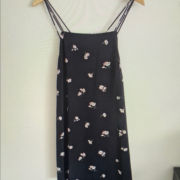 OAK Dresses & Skirts - Floral Black Spaghetti Strap Dress